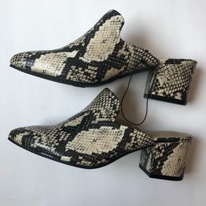 Time and Tru snake skin pattern mule shoes
